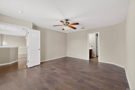 17031 Graham Walk San Antonio TX 78247