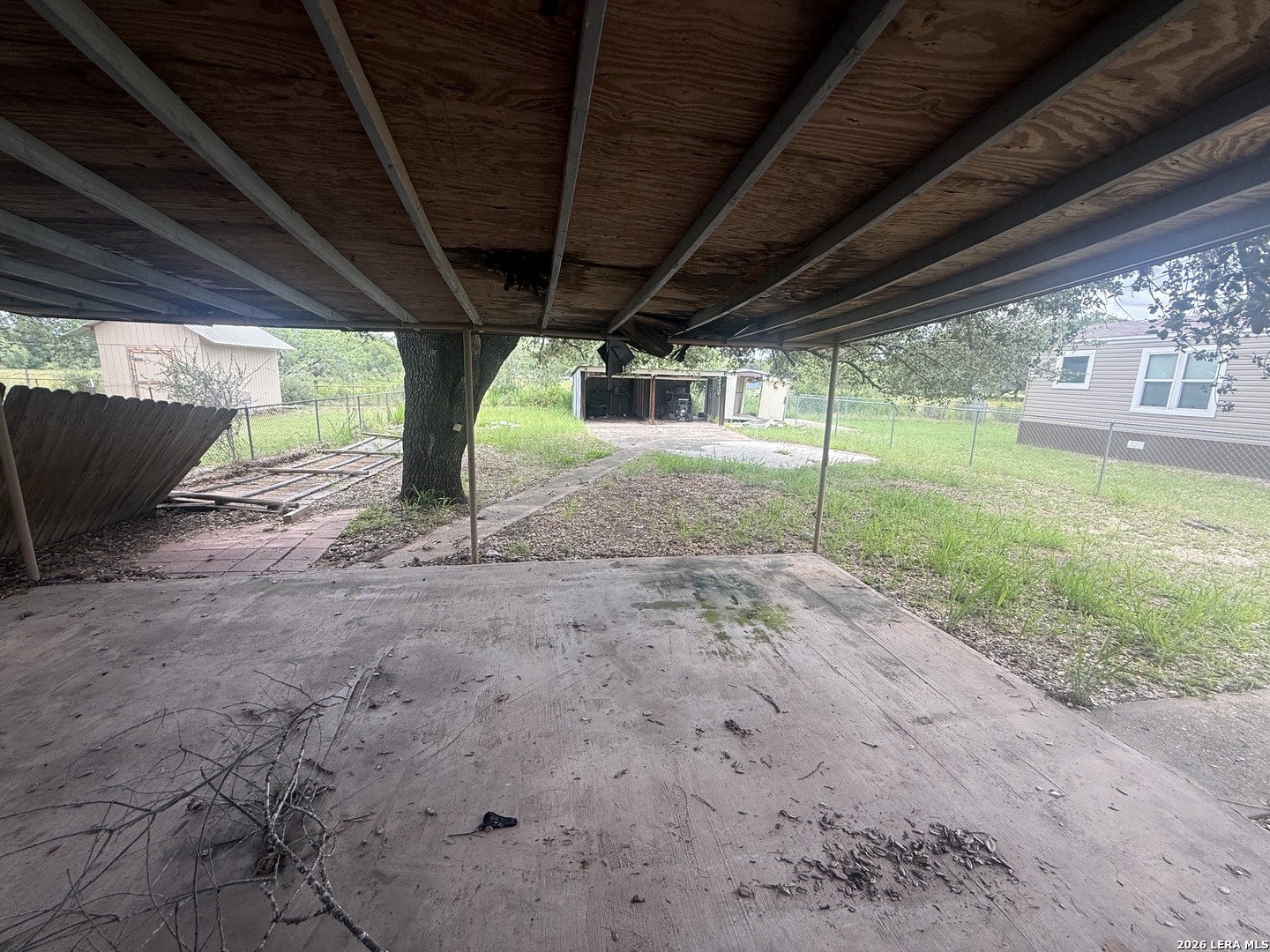 1025 Bowen Street Pleasanton TX 78064