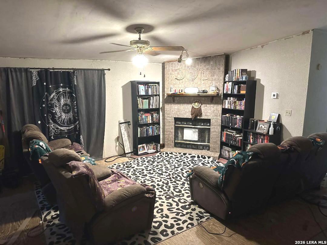 24976 Private Road 466 Mathis TX 78368