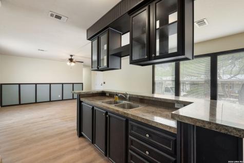 1102 Magnolia Street Jourdanton TX 78026