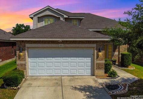 8011 Grissom Crest San Antonio TX 78251