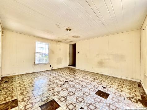 414 Moten Alley San Antonio TX 78202
