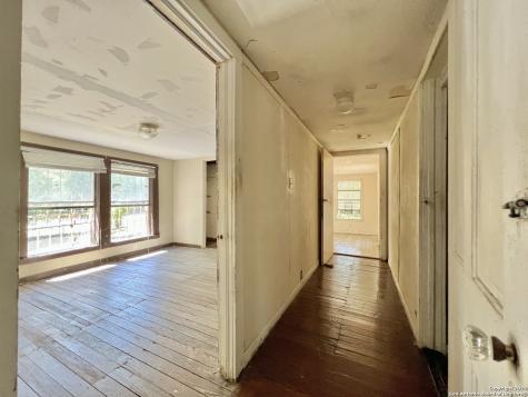 414 Moten Alley San Antonio TX 78202