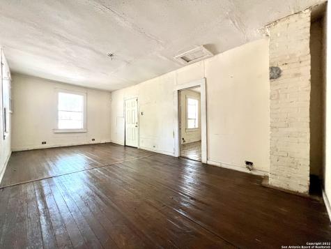 414 Moten Alley San Antonio TX 78202