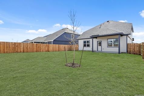 1228 Sweden Seguin TX 78155