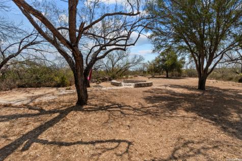 961 Pico Laredo TX 78045