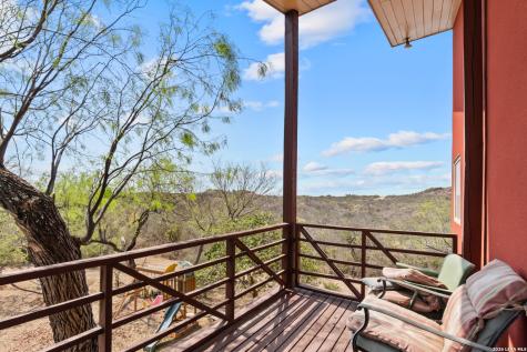 961 Pico Laredo TX 78045