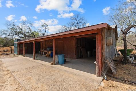961 Pico Laredo TX 78045