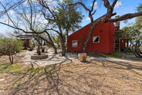 961 Pico Laredo TX 78045