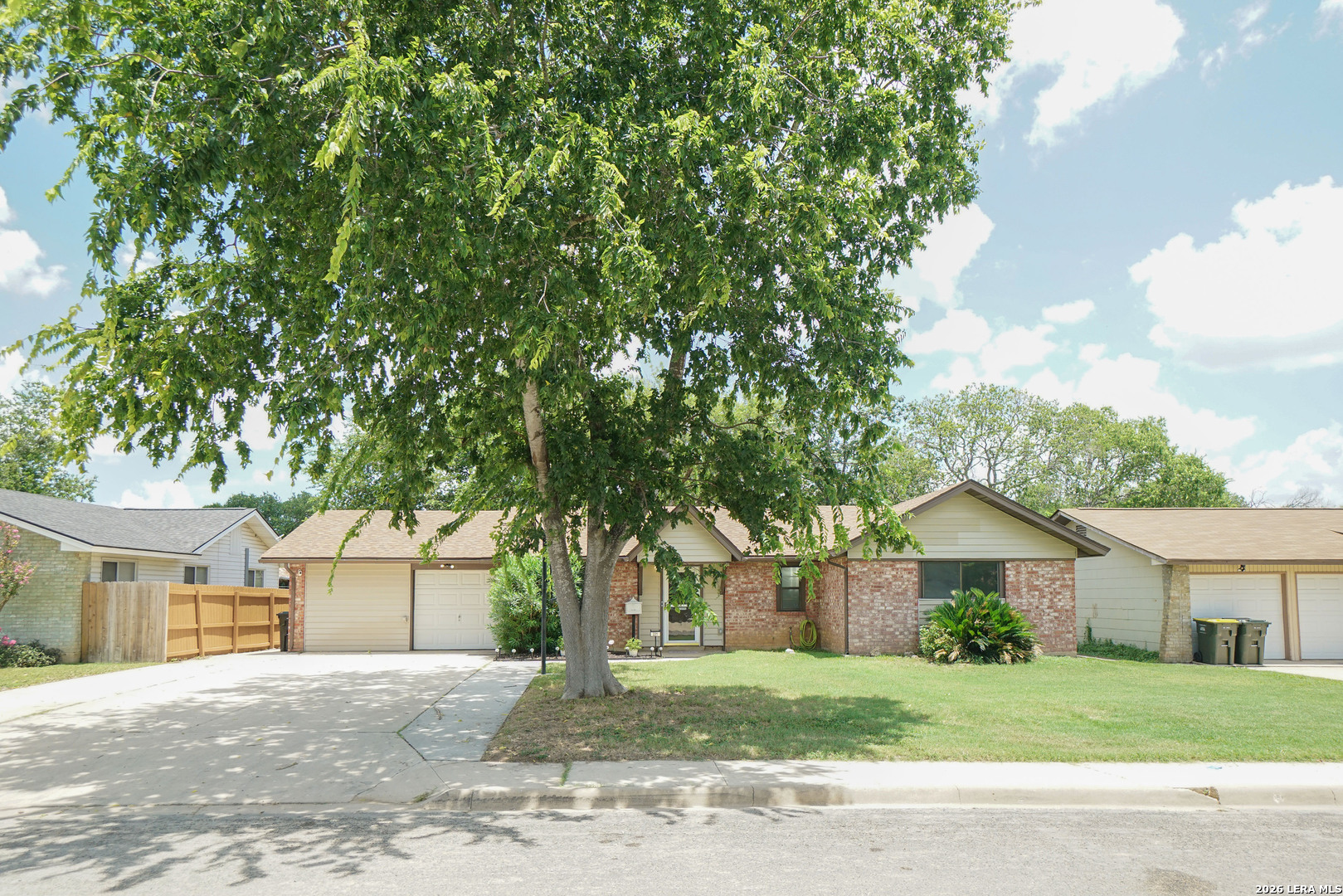 221 Meadow Lane Schertz TX 78154