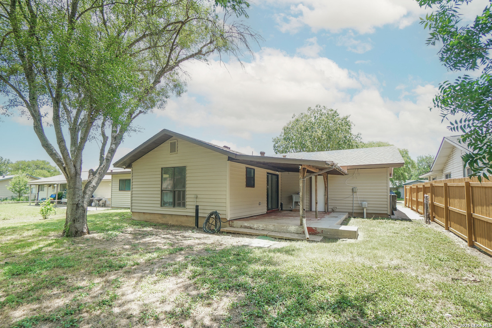 221 Meadow Lane Schertz TX 78154