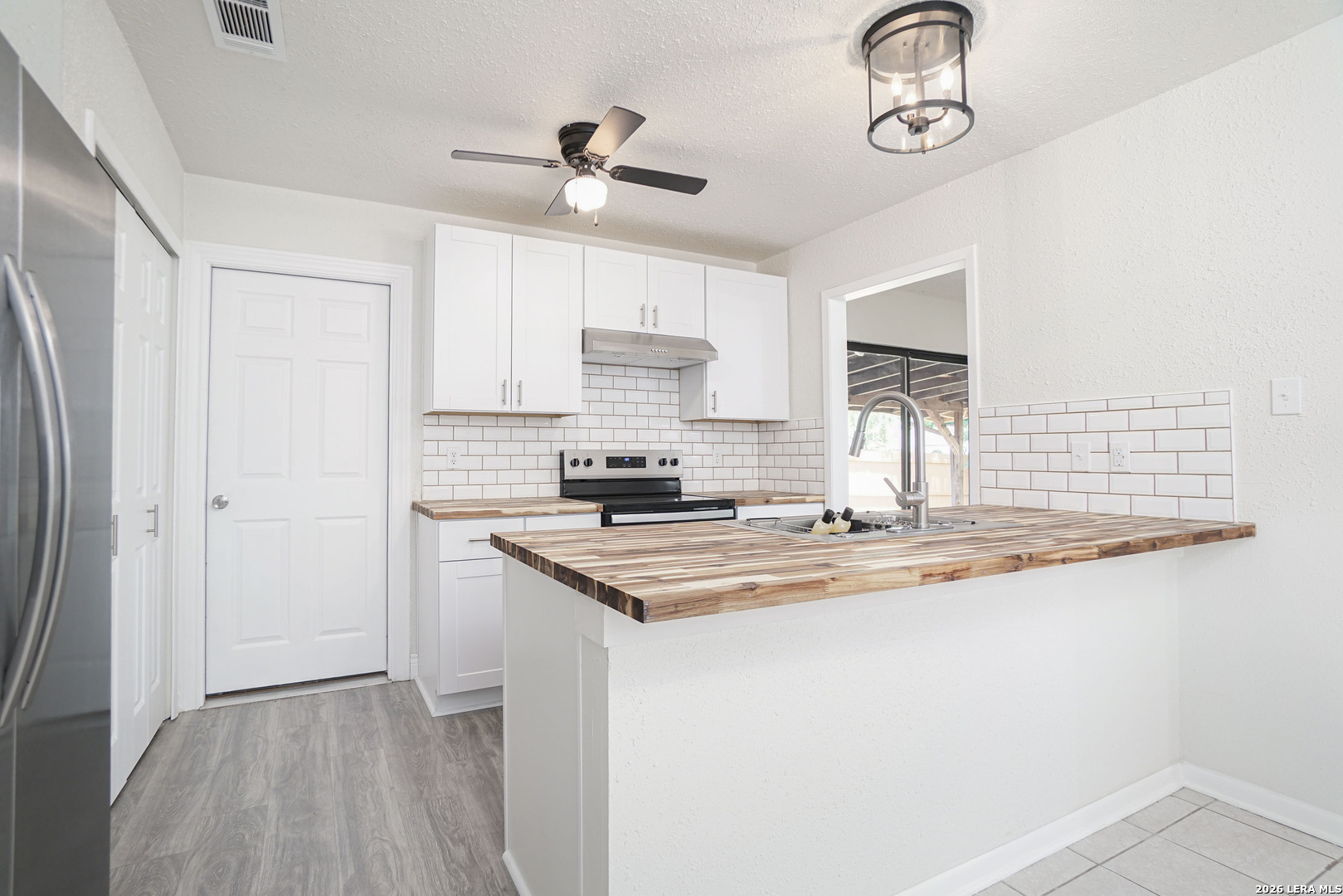 221 Meadow Lane Schertz TX 78154