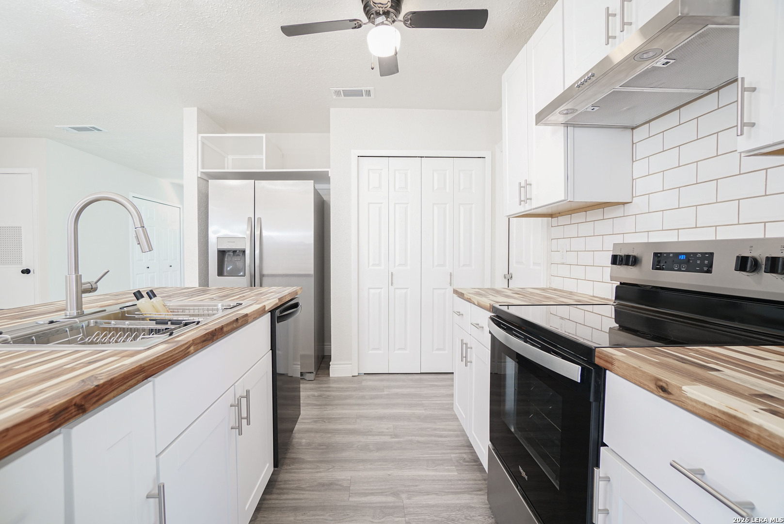 221 Meadow Lane Schertz TX 78154