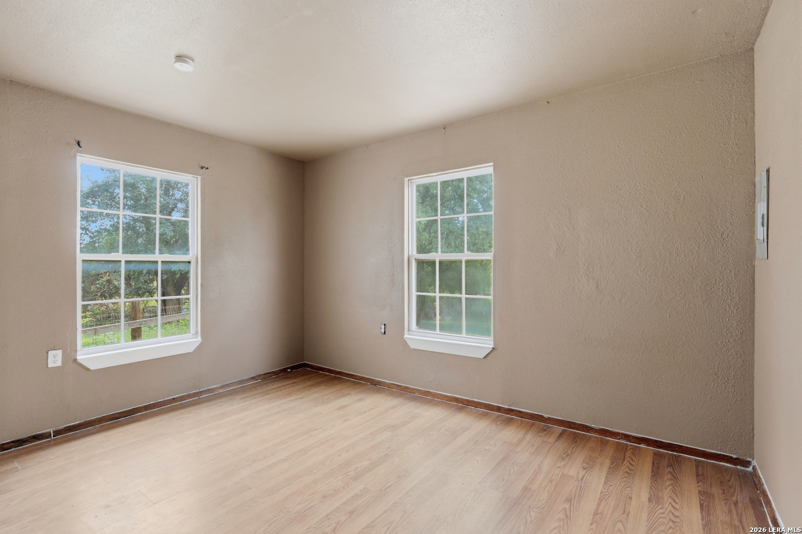 606 Viewpoint Drive Poteet TX 78065