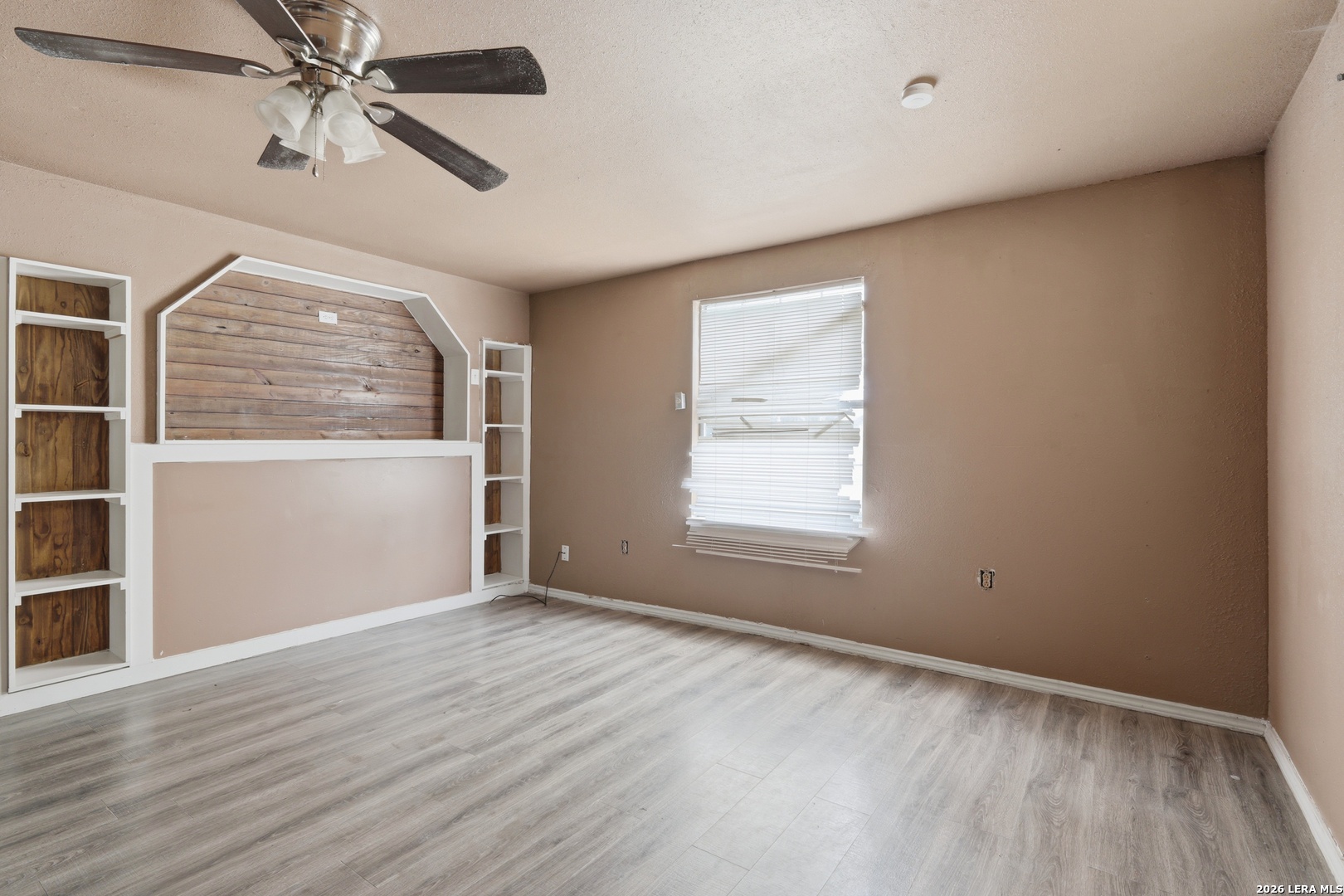 606 Viewpoint Drive Poteet TX 78065
