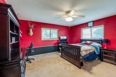 211 Forrest Trail Universal City TX 78148