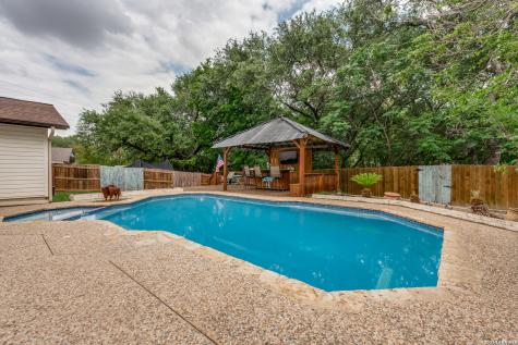 211 Forrest Trail Universal City TX 78148