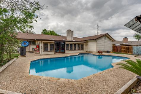 211 Forrest Trail Universal City TX 78148