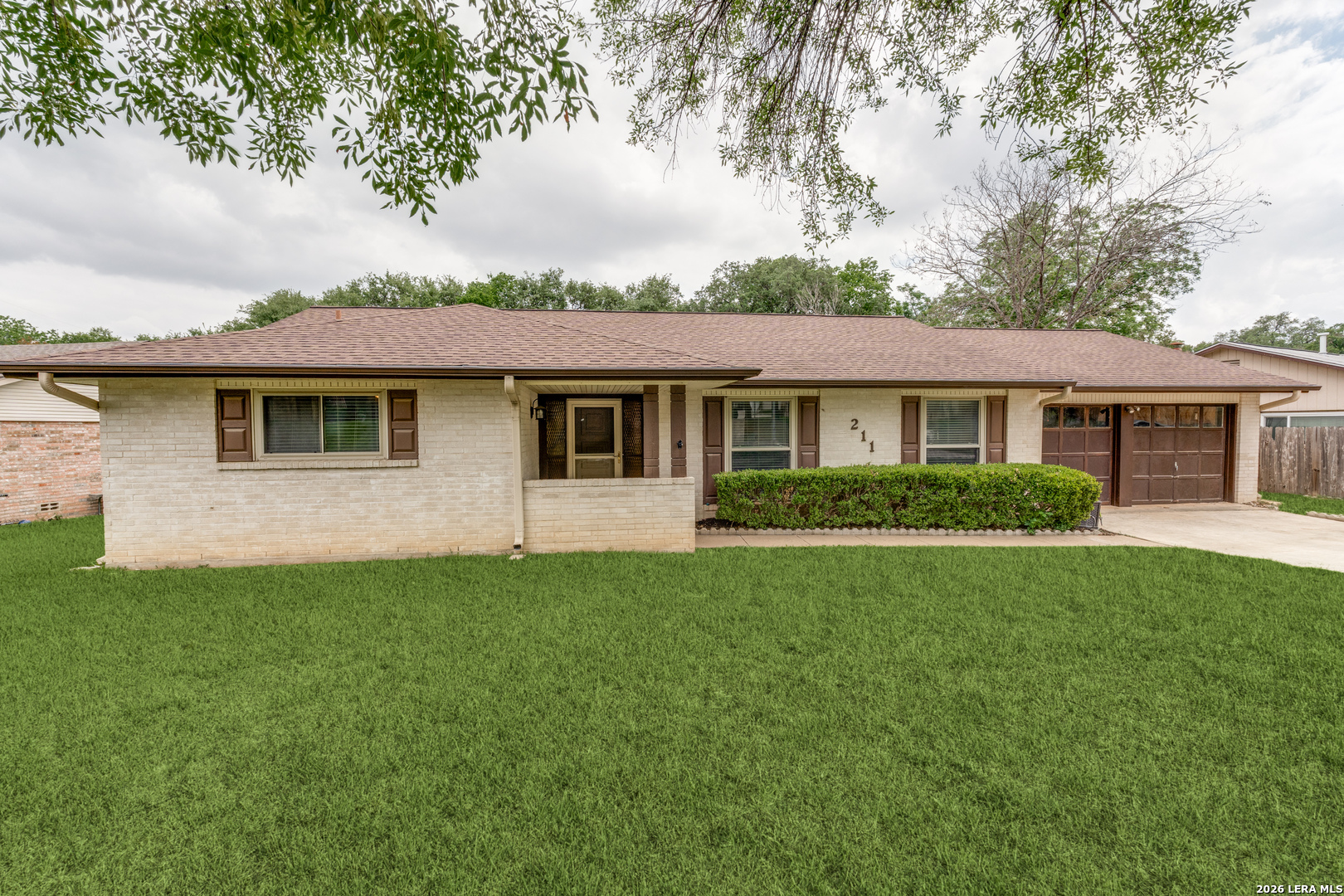 211 Forrest Trail Universal City TX 78148