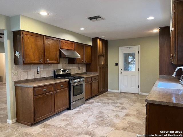 1216 Mockingbird Pleasanton TX 78064