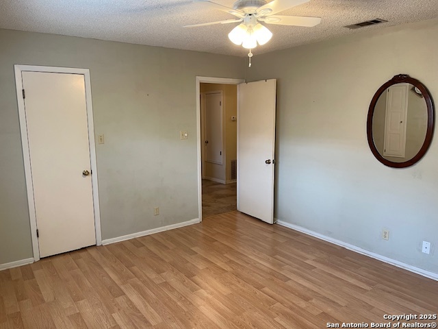 1216 Mockingbird Pleasanton TX 78064