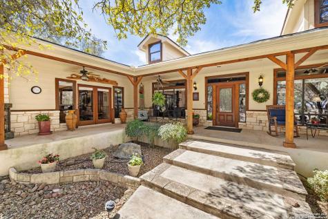 201 Los Encinos Kerrville TX 78028