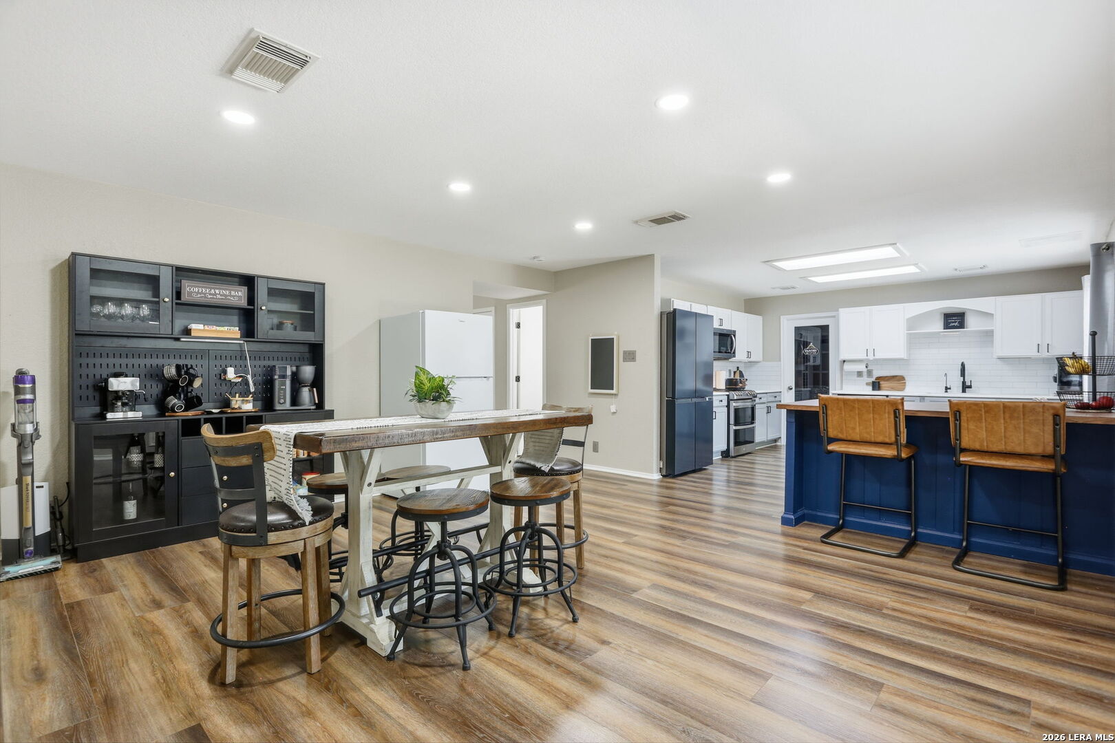 9023 Camino Rey San Antonio TX 78245