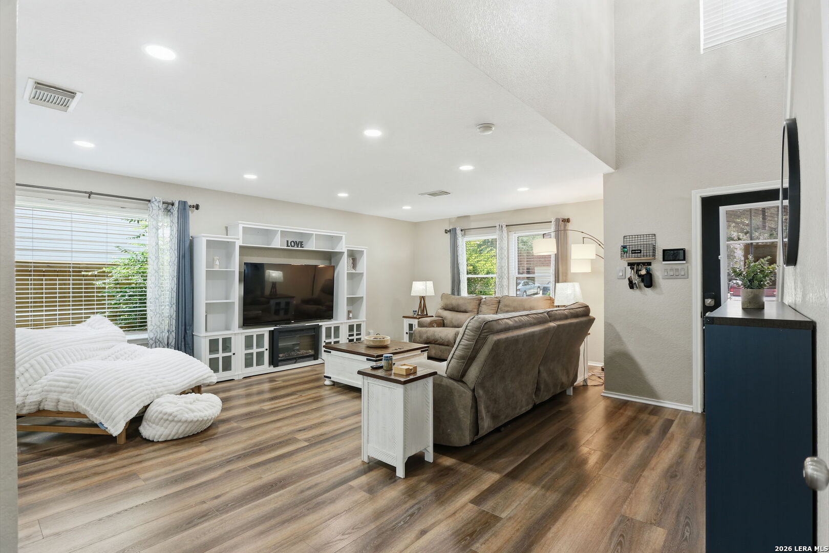 9023 Camino Rey San Antonio TX 78245