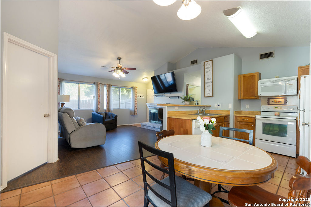 3219 Stoney Square San Antonio TX 78247