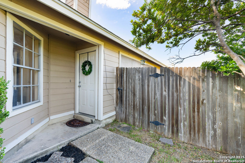 3219 Stoney Square San Antonio TX 78247
