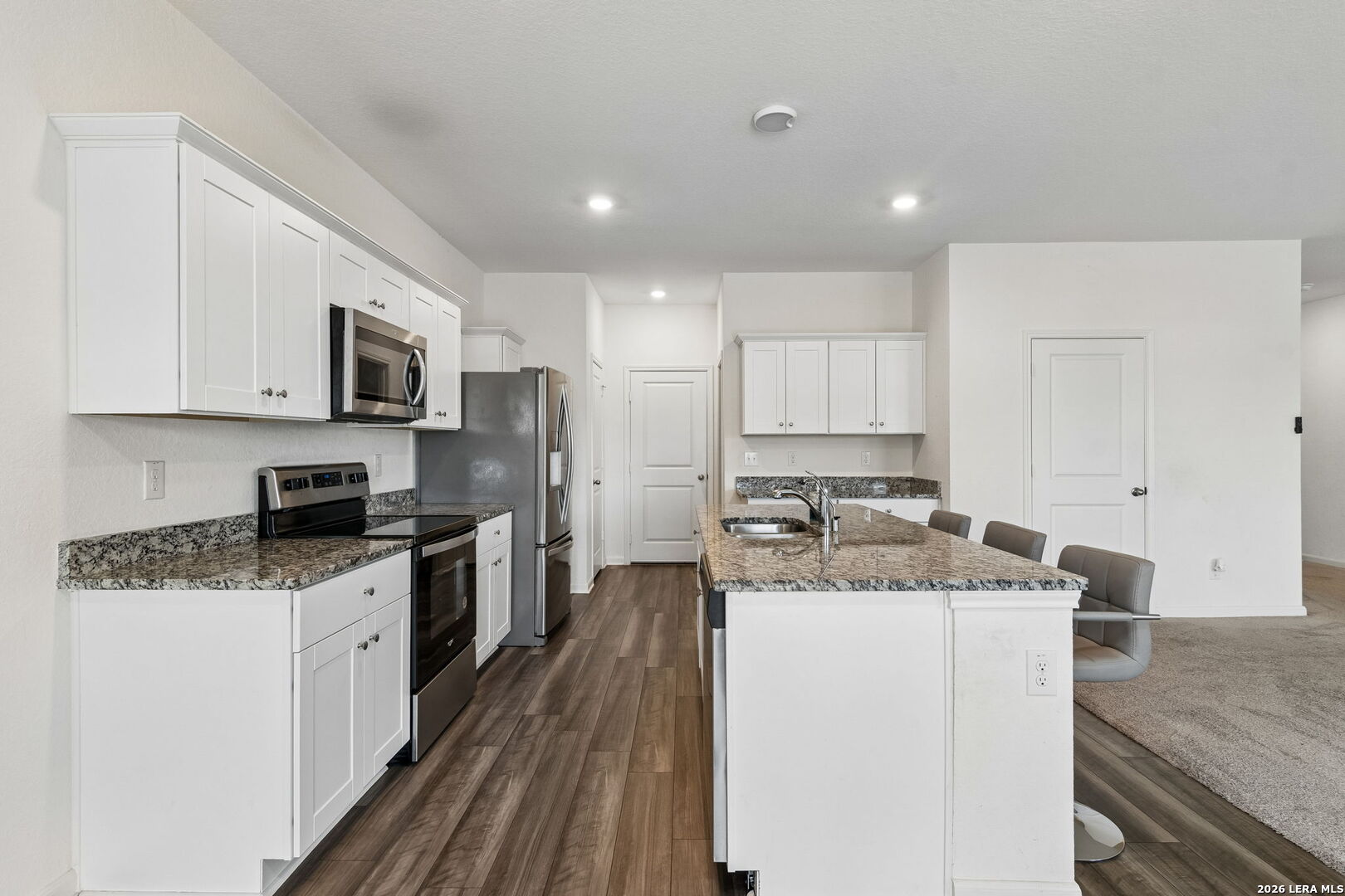 8614 Olive Bluff Converse TX 78109