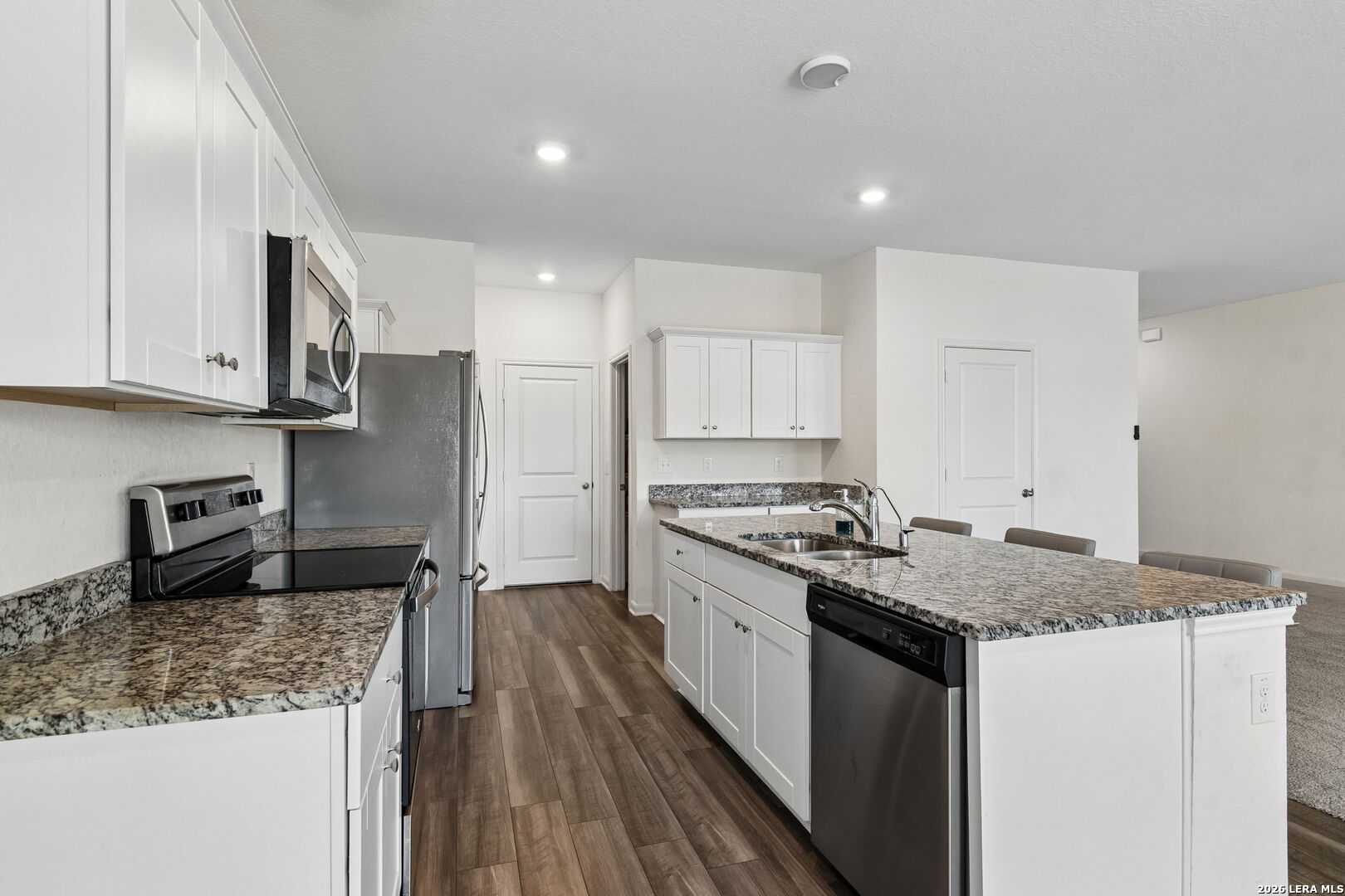 8614 Olive Bluff Converse TX 78109