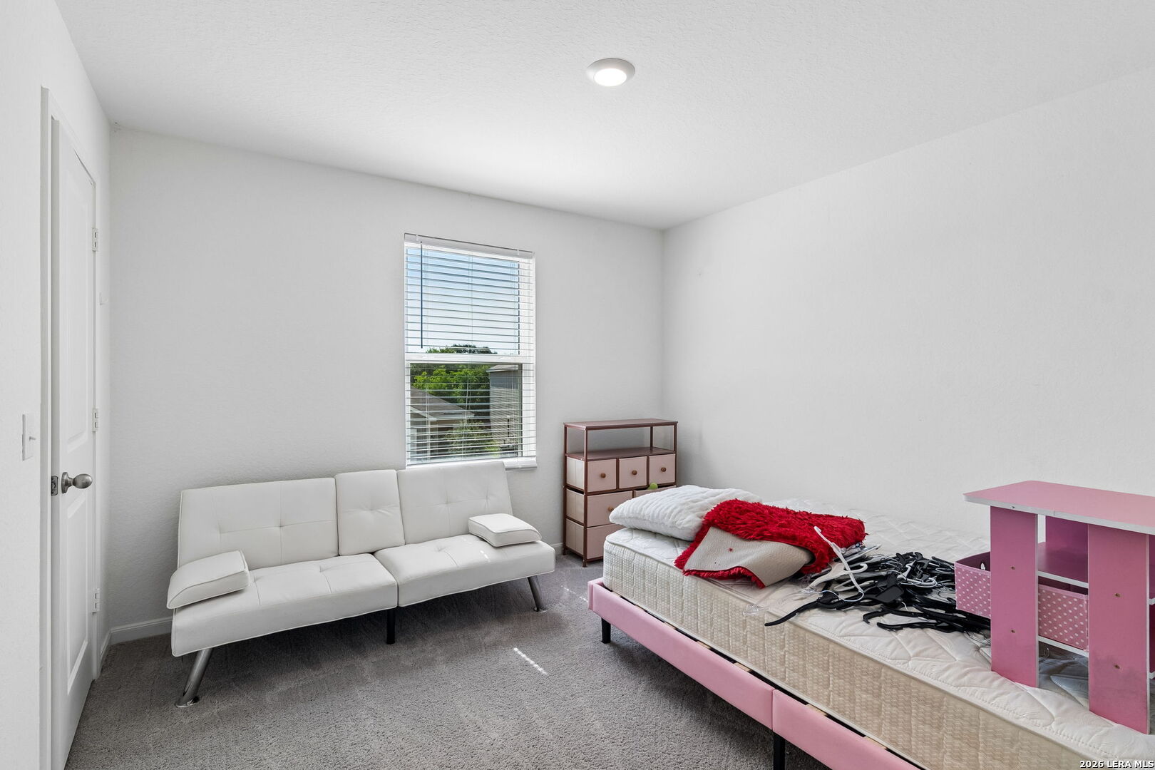 8614 Olive Bluff Converse TX 78109
