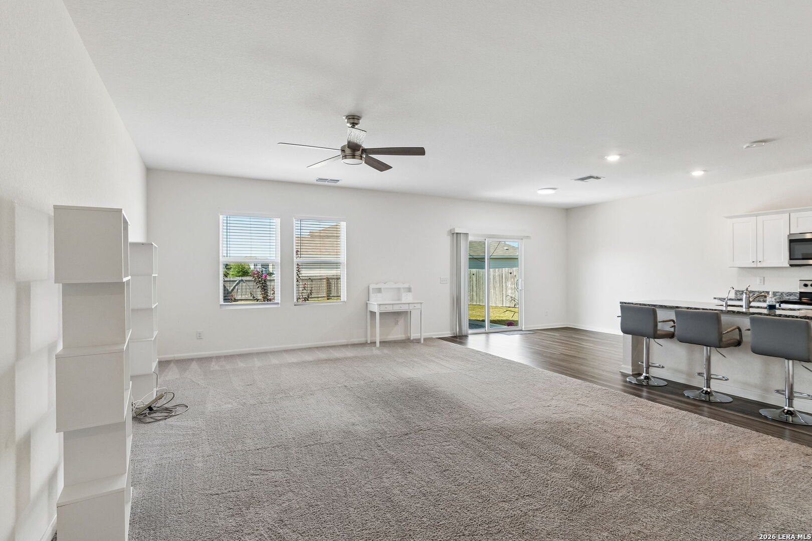 8614 Olive Bluff Converse TX 78109