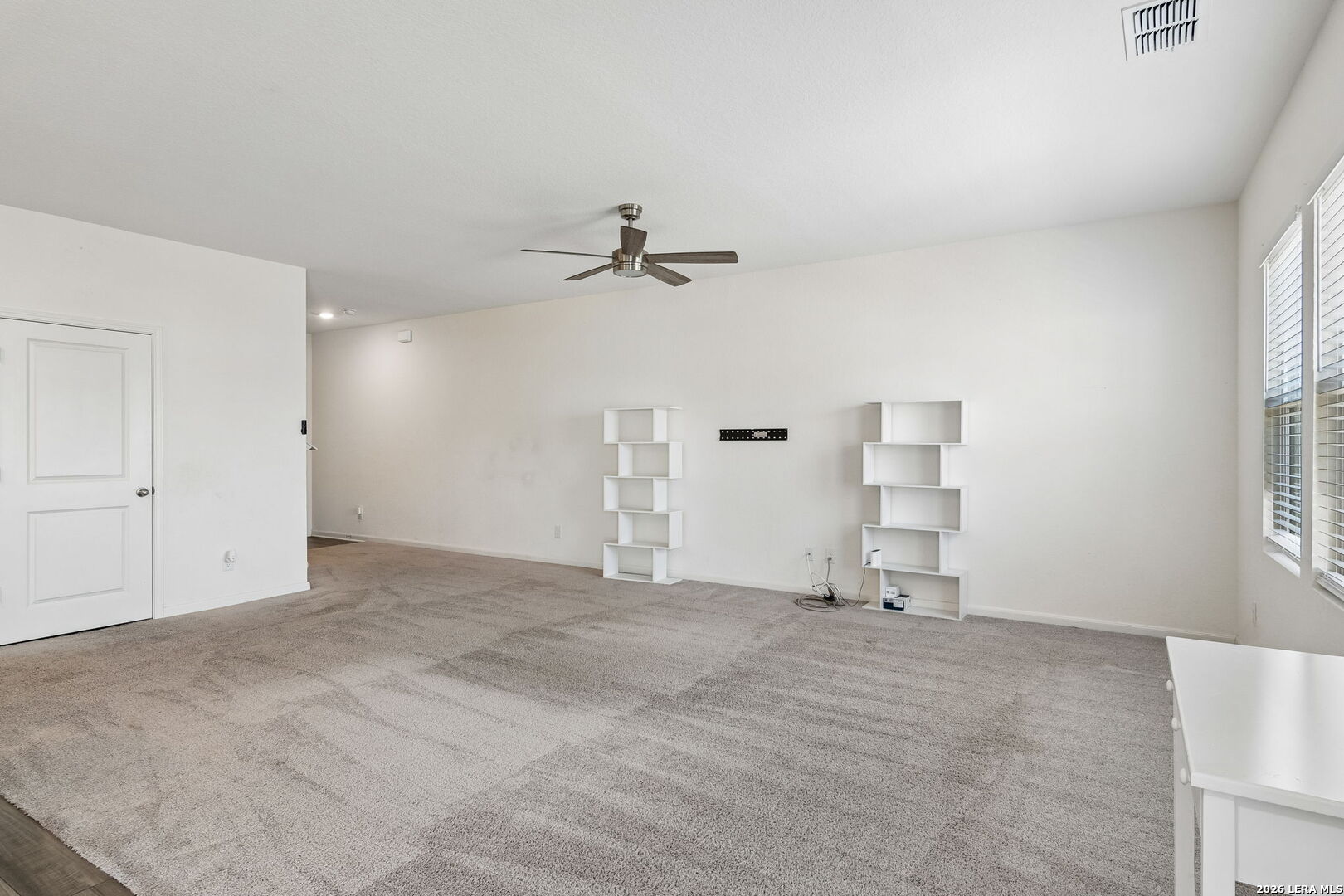 8614 Olive Bluff Converse TX 78109