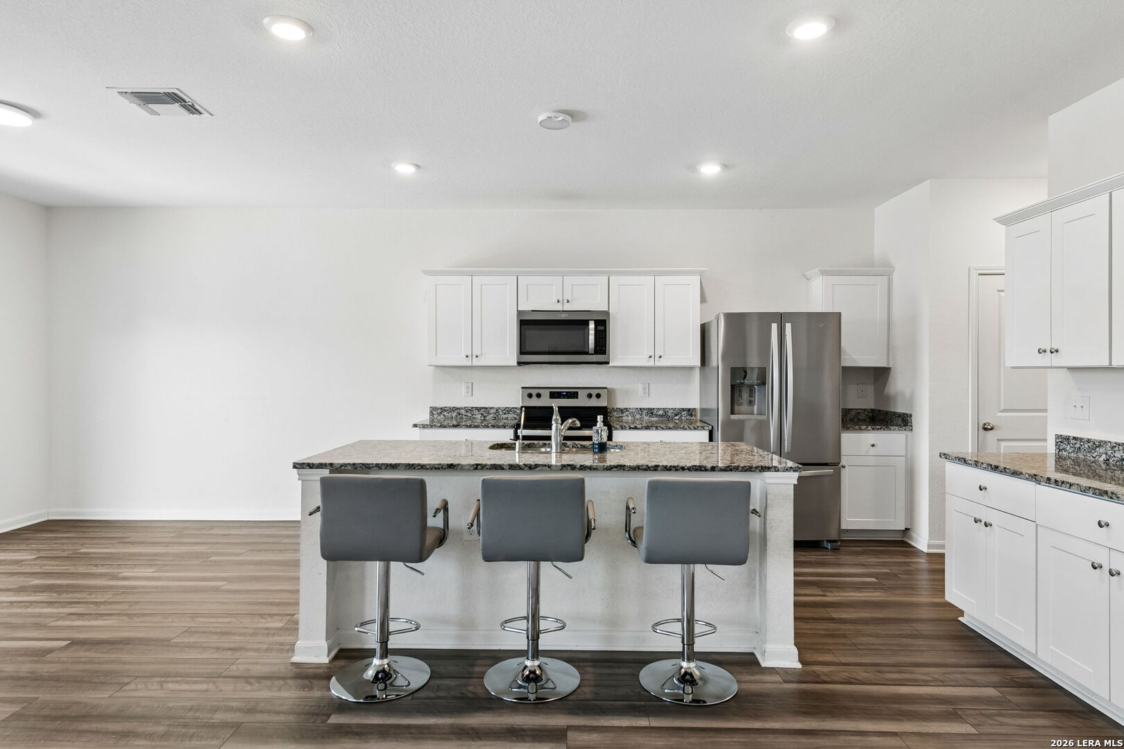 8614 Olive Bluff Converse TX 78109