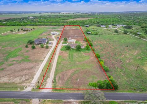 584 County Road 473 Castroville TX 78009