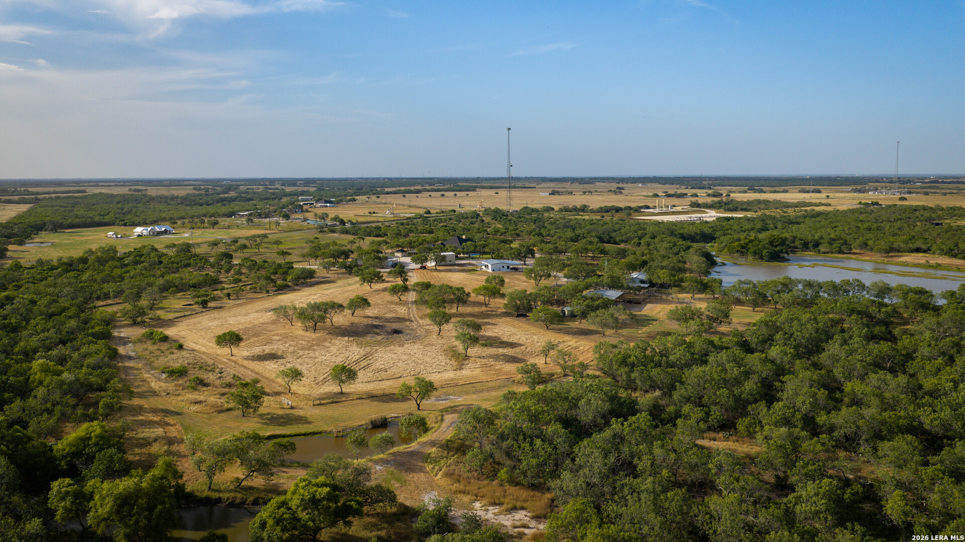 1958 County Road 237 Falls City TX 78113