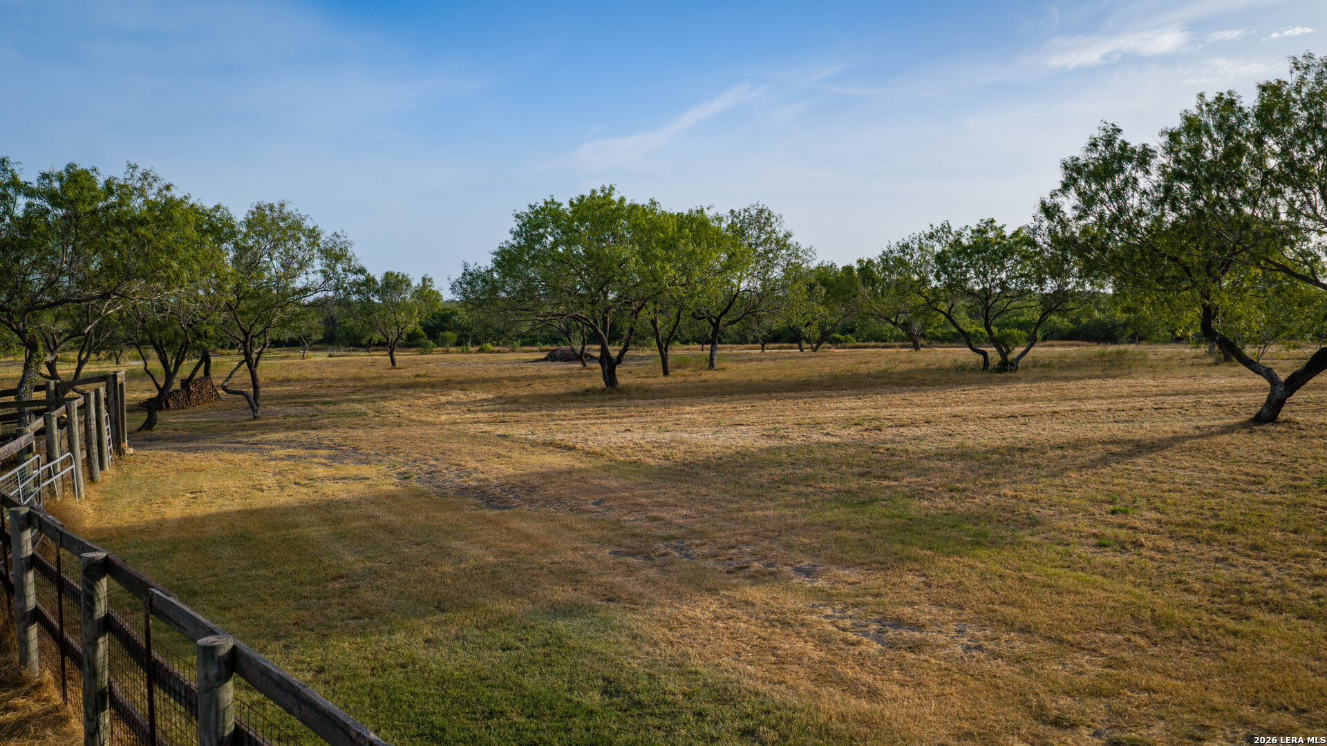 1958 County Road 237 Falls City TX 78113