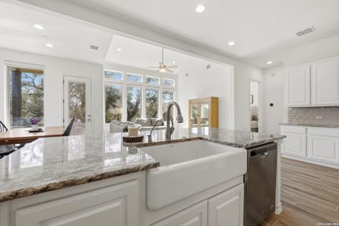 531 Orchard Way New Braunfels TX 78132