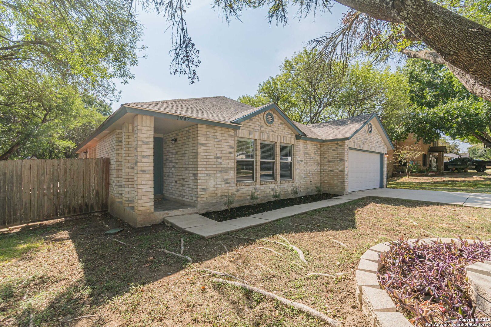 1947 Queen Victoria New Braunfels TX 78130