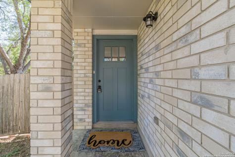 1947 Queen Victoria New Braunfels TX 78130