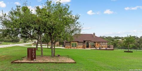 1909 Hunters Cove New Braunfels TX 78132