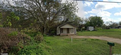 708 Peach Floresville TX 78114