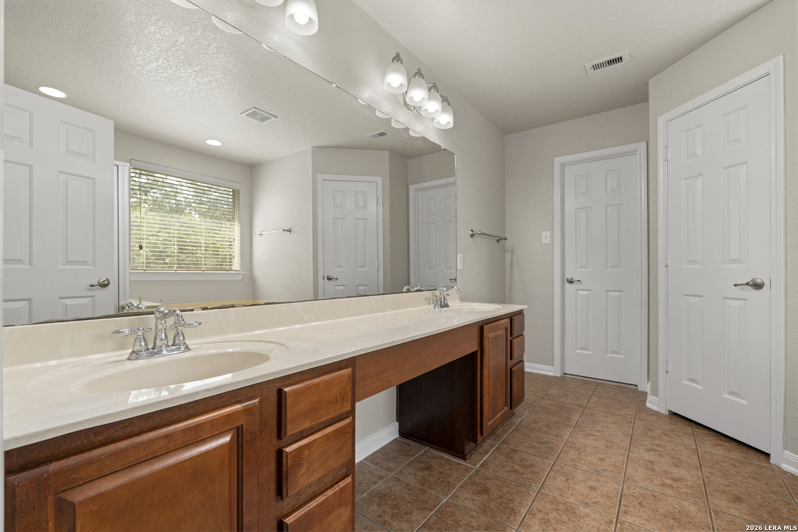 24411 Drew Gap San Antonio TX 78255