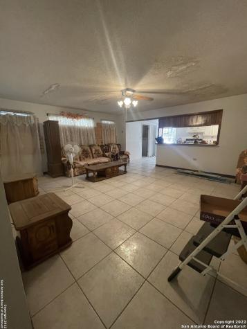 544 Scott Street Asherton TX 78827