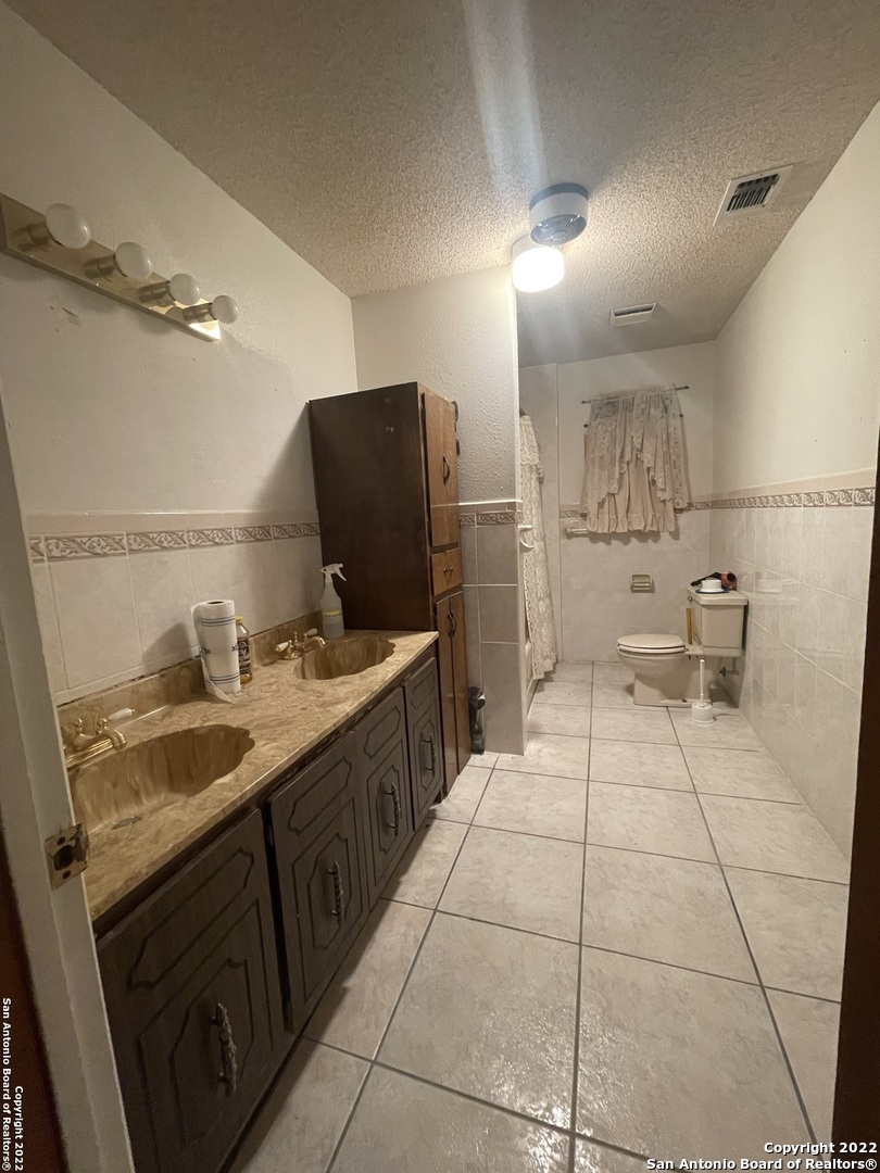 544 Scott Street Asherton TX 78827