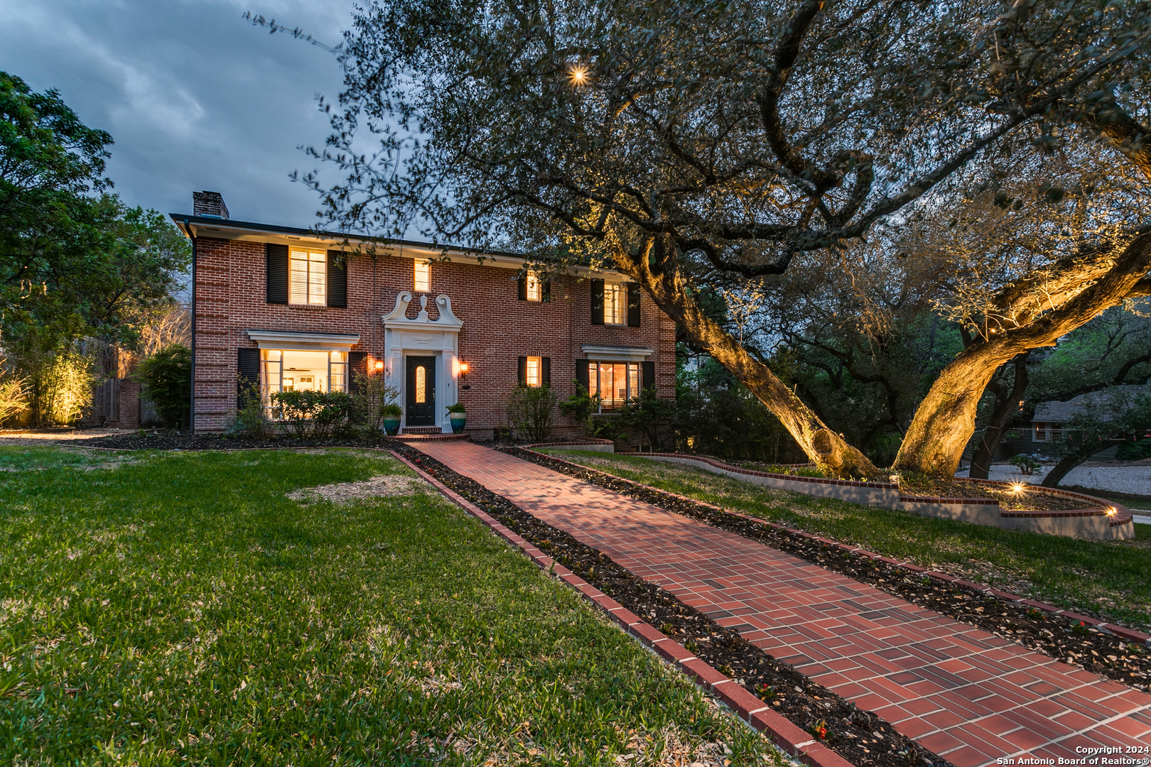 306 E Summit Avenue San Antonio TX 78212