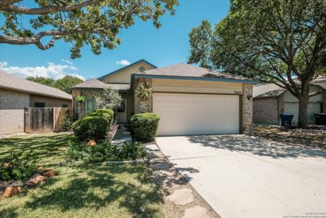 13615 Drakewood San Antonio TX 78247