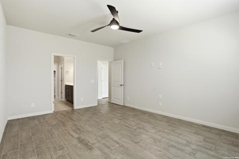 13926 Westbury Falls San Antonio TX 78253